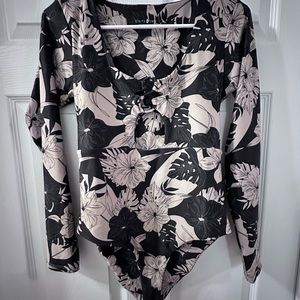 Designer Brand Stone Fox Long Sleeve One Piece Size Large